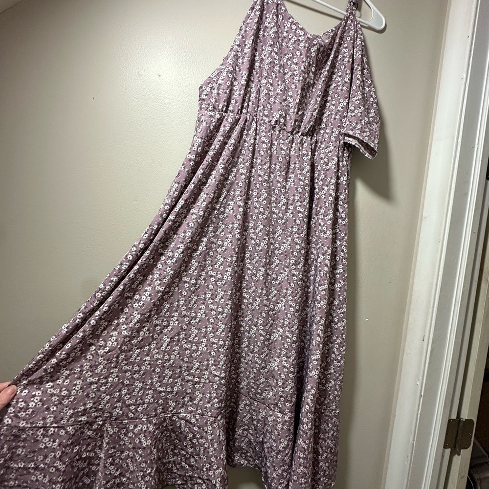 Floral Dress with Ruffle Detail - Picture 4 of 4